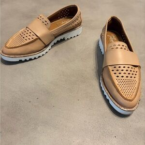 Crown Vintage Beige Perforated Loafers
